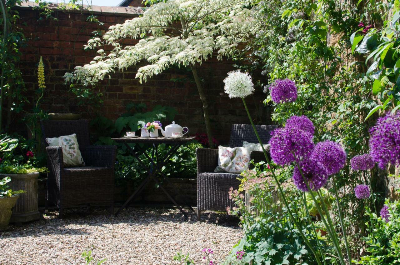 The Hollies Bed And Breakfast Uppingham Εξωτερικό φωτογραφία