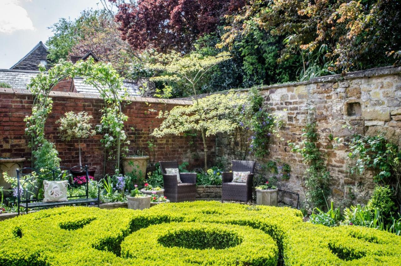 The Hollies Bed And Breakfast Uppingham Εξωτερικό φωτογραφία