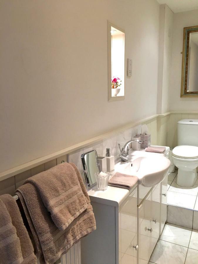 The Hollies Bed And Breakfast Uppingham Εξωτερικό φωτογραφία
